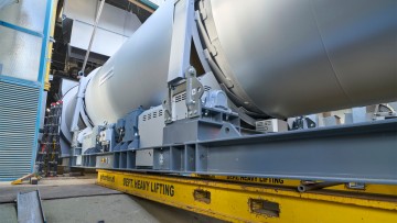 El tambor de secado se introduce en la planta de mezcla encapsulada gracias a una construcción especial.