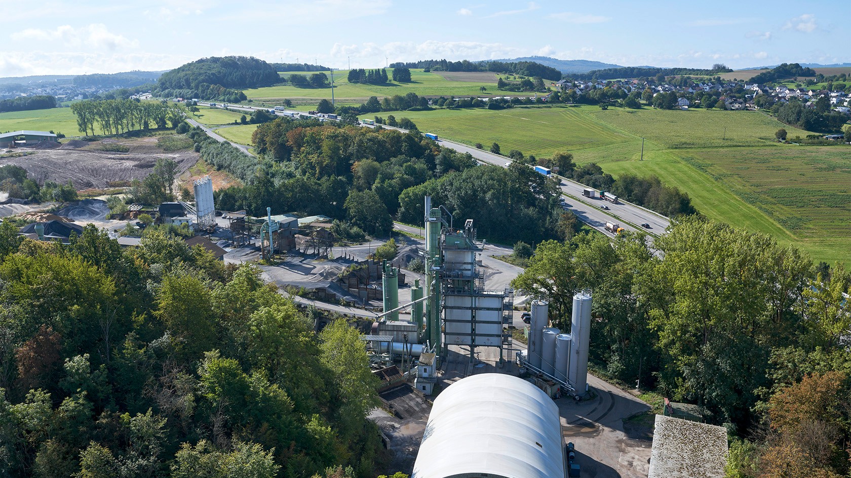 Vista de dron de la planta de Benninghoven en Nentershausen con el nuevo sistema REVOC